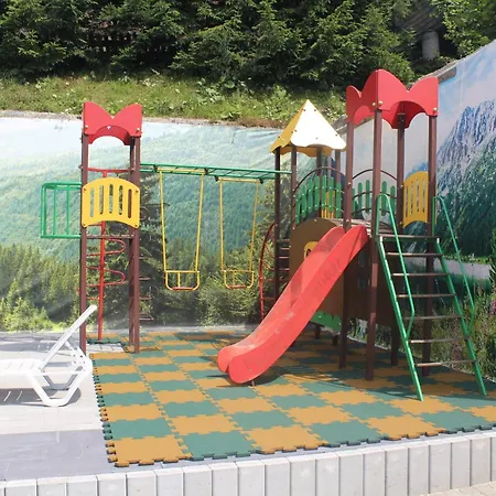 Hotel біля витягу